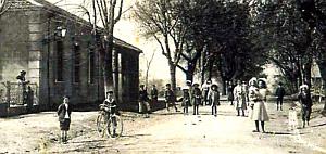 2090- Damiette - Entree du Village2 - 1914